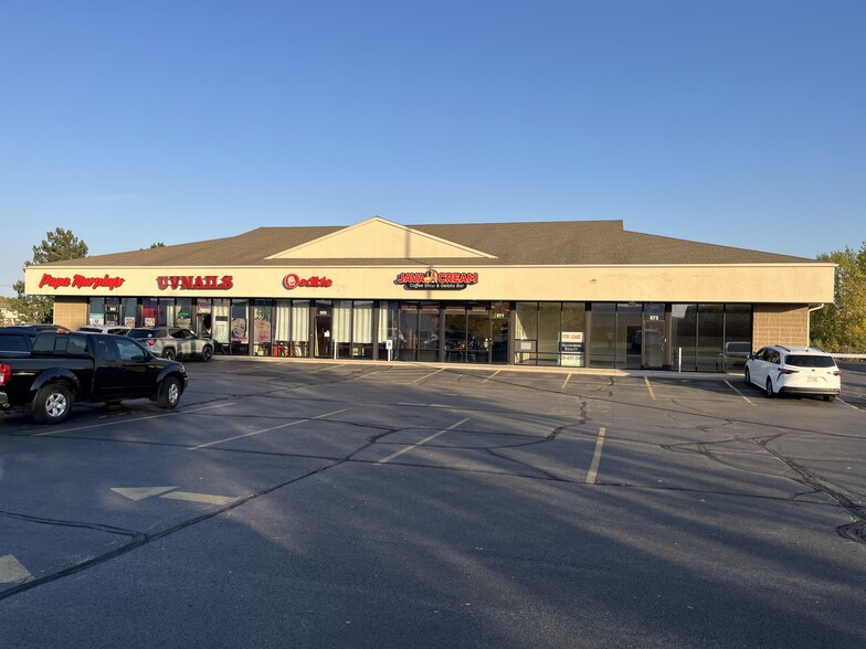 565 Swan Rd, De Pere, WI for lease - Building Photo - Image 1 of 6