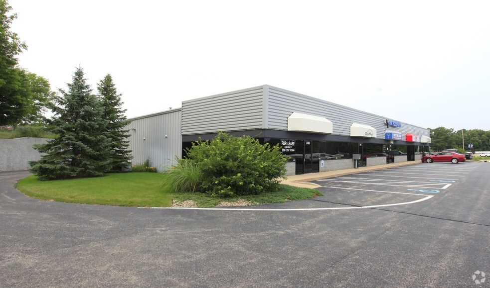 3765-3773 Sky King Blvd, Kalamazoo, MI for lease - Building Photo - Image 2 of 20