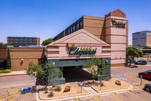 MCM Eleganté Hotel & Suites - Pub