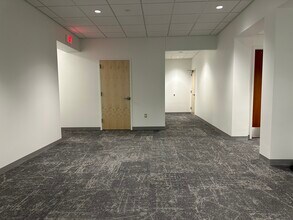 85 E 8th St, Holland, MI for lease Interior Photo- Image 1 of 5