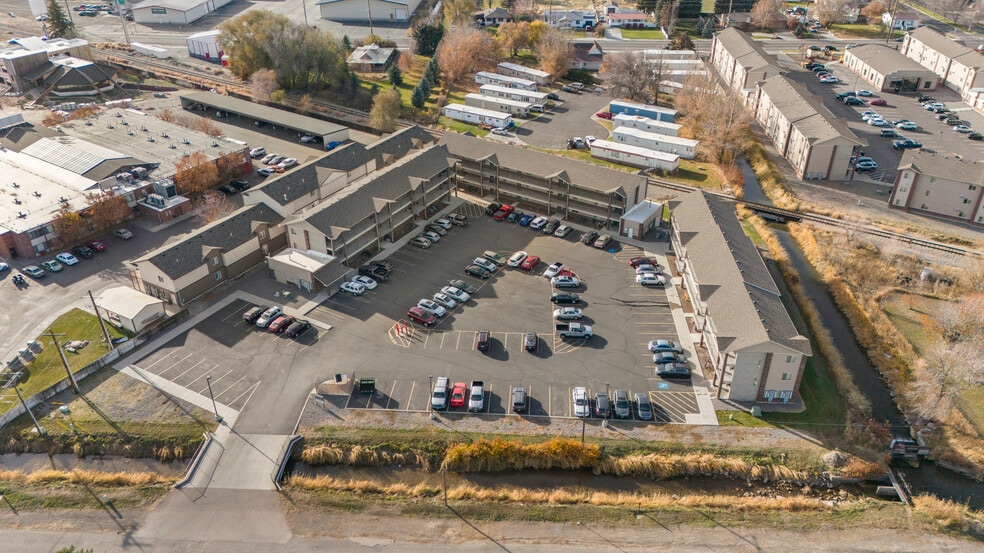 332 S 4th W, Rexburg, ID for sale - Building Photo - Image 1 of 6