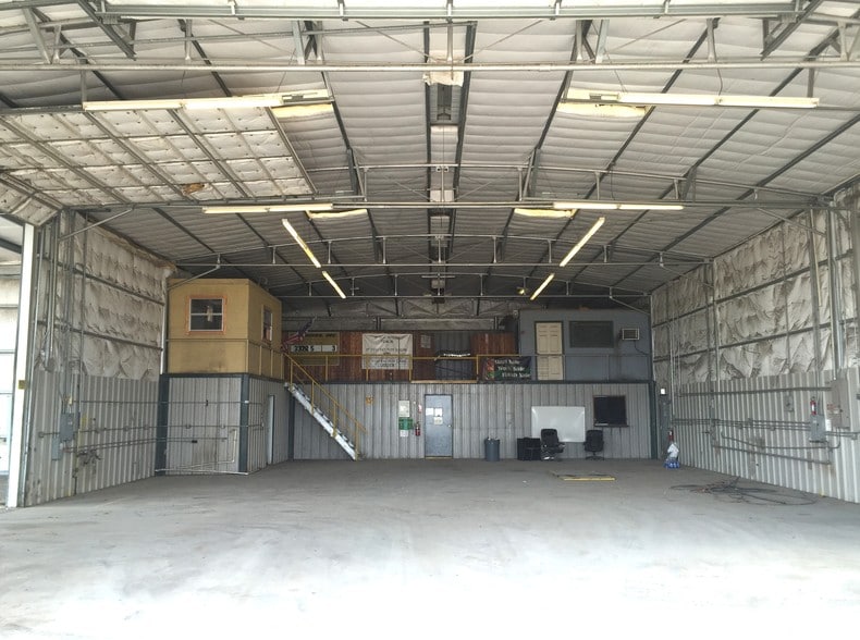 345 Highway 72, Three Rivers, TX for sale - Interior Photo - Image 3 of 21