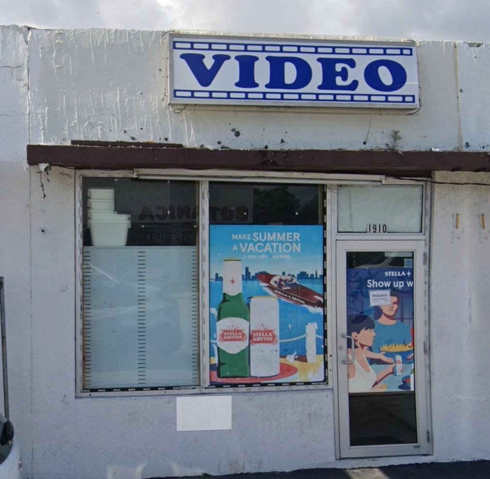 1900-1960 E 4th Ave, Hialeah, FL for lease Building Photo- Image 1 of 2