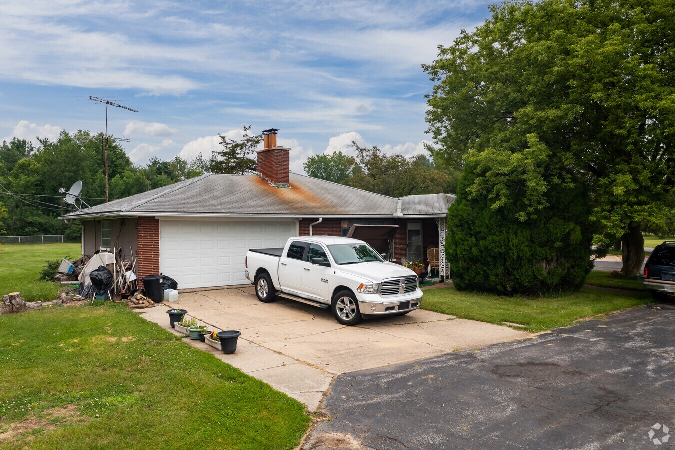 6136 Gratiot Ave, Saint Clair, MI 48079 Property Record