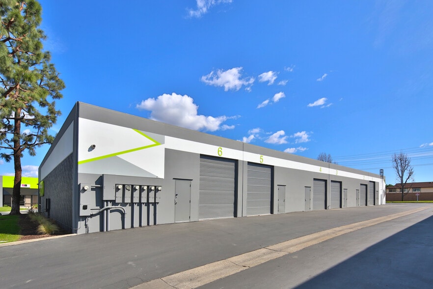 4020 N Palm St, Fullerton, CA for lease - Building Photo - Image 2 of 12