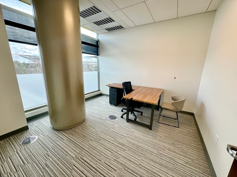 14143 Denver West Pky, Golden, CO for lease - Interior Photo - Image 2 of 21