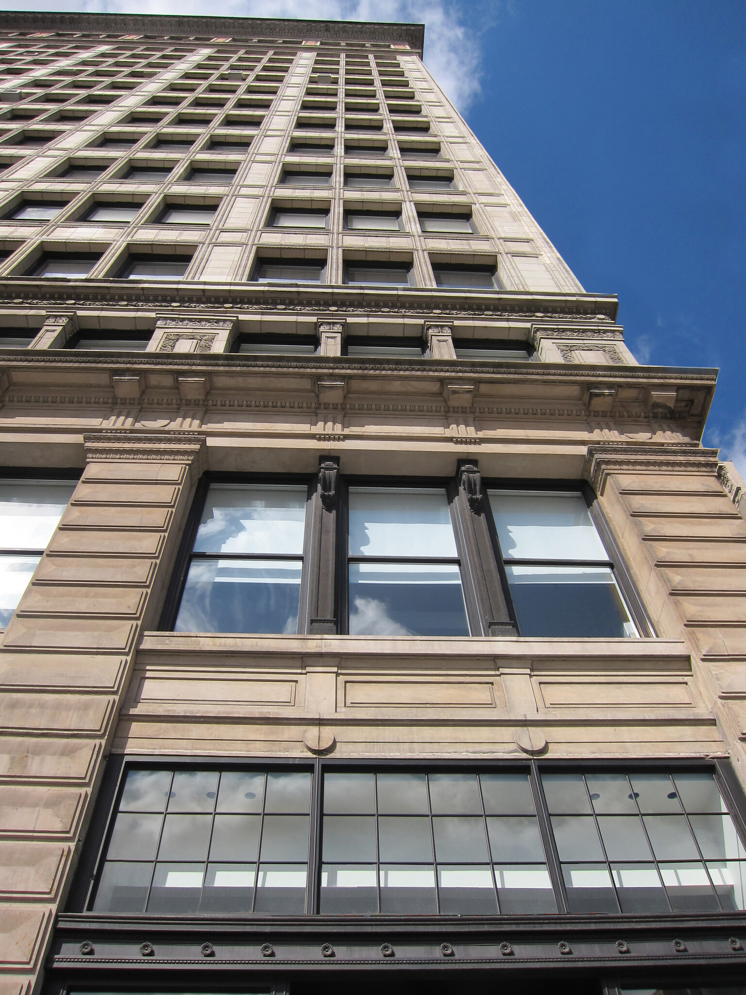 200 Park Ave S, New York, NY 10003 - The Everett Building Union Square ...