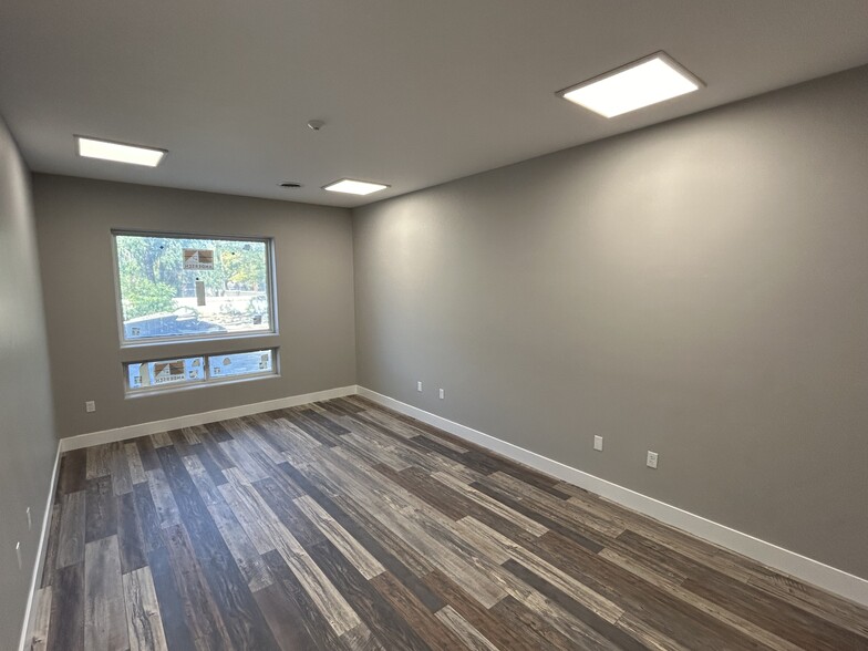 1910 Yori Ave, Reno, NV for lease - Interior Photo - Image 3 of 8