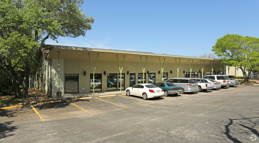 1110 William Cannon Dr W, Austin, TX for lease - Primary Photo - Image 1 of 7