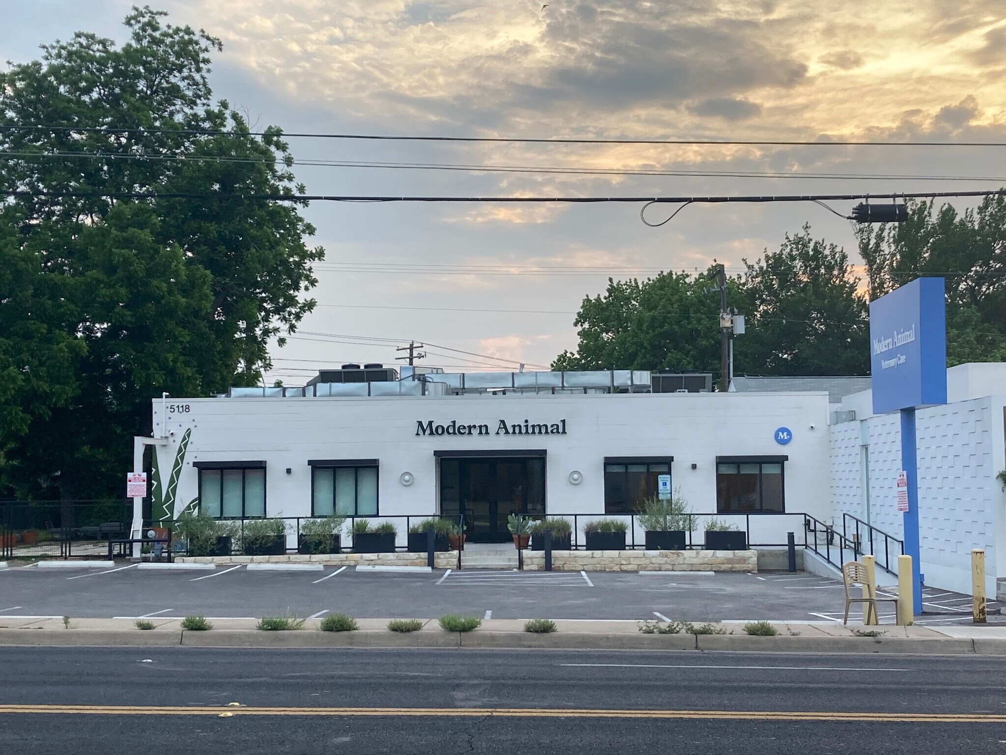 5118 Burnet Rd, Austin, TX for sale Primary Photo- Image 1 of 1