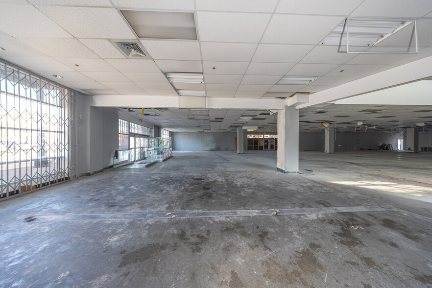 6054 Pacific Blvd, Huntington Park, CA for lease - Building Photo - Image 2 of 10