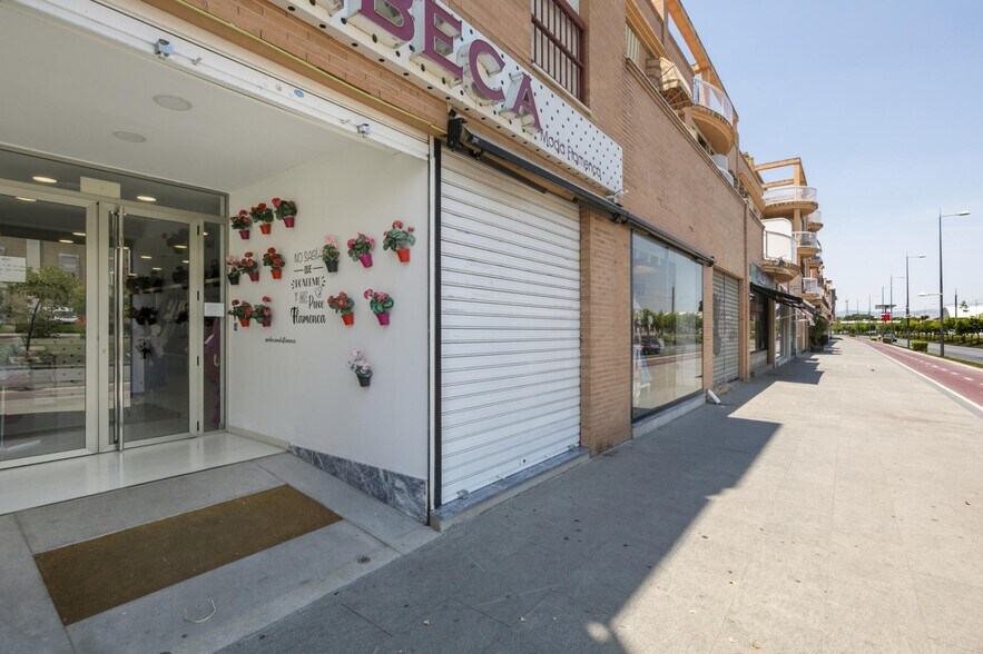 Retail in Albolote for sale - Building Photo - Image 2 of 20