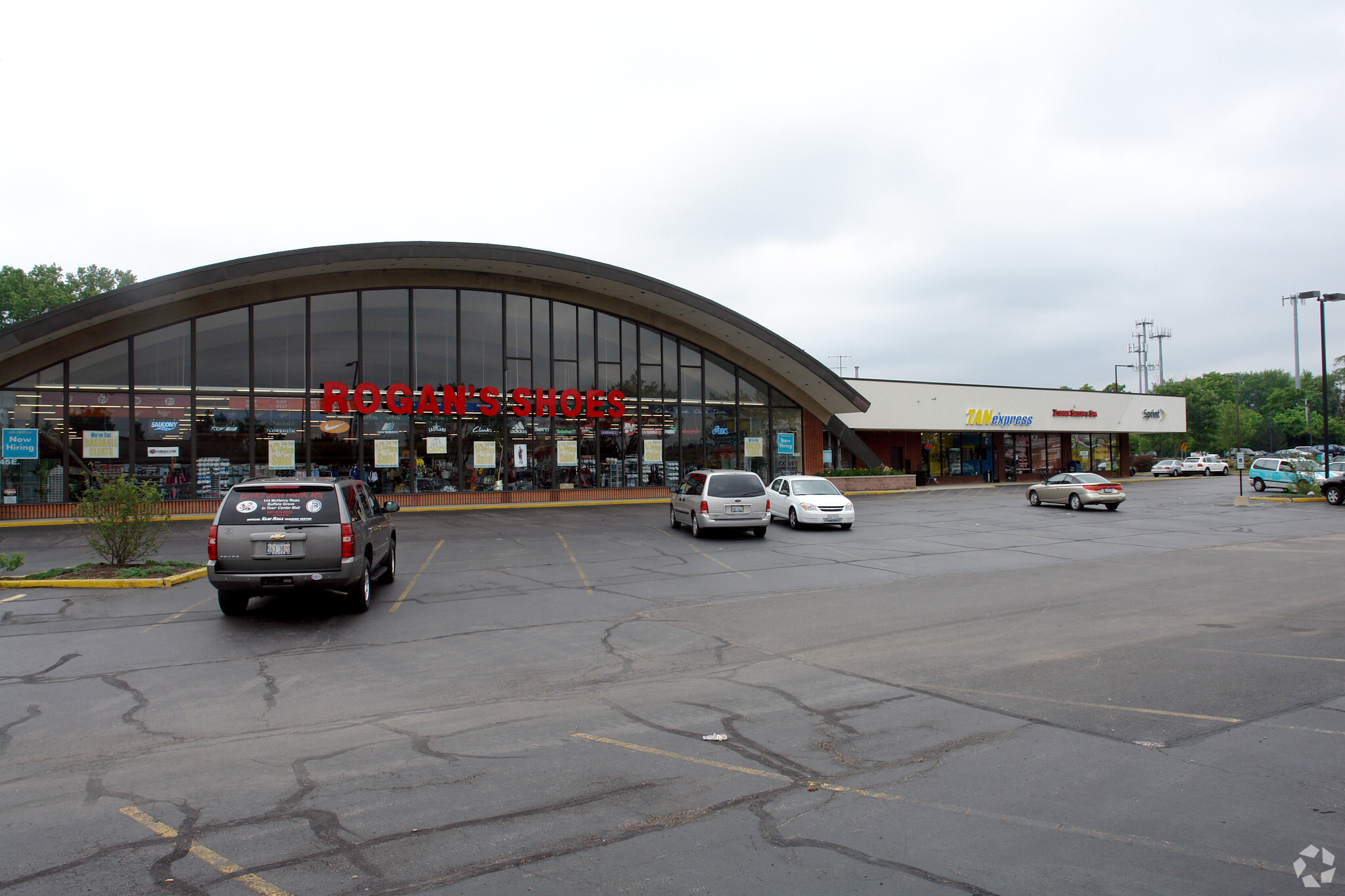 15-45 E Dundee Rd, Buffalo Grove, IL for sale Primary Photo- Image 1 of 1
