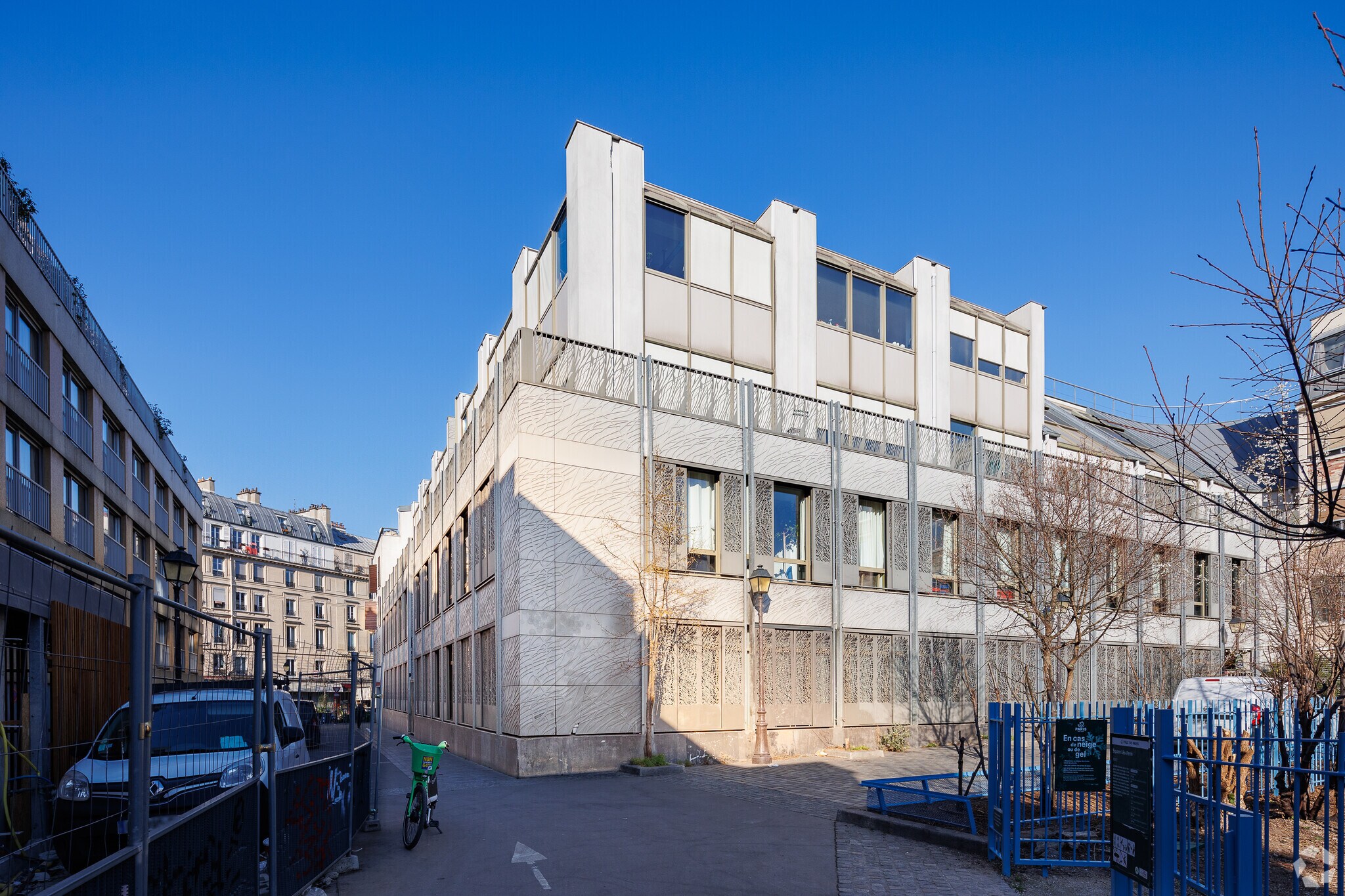 8 Passage Brulon, Paris for lease Primary Photo- Image 1 of 7