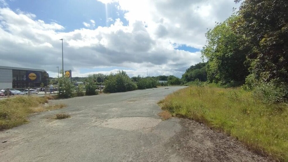 Madeley Court Way, Madeley for lease - Building Photo - Image 3 of 9