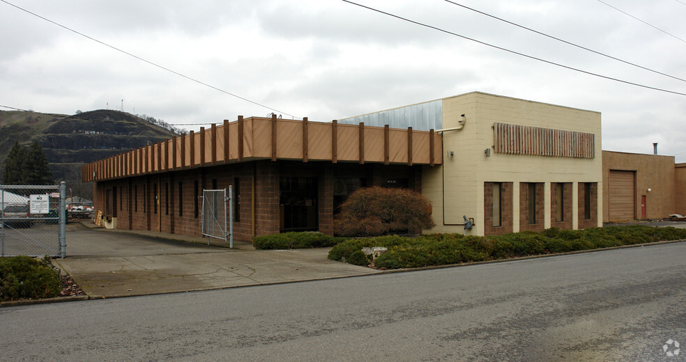 948 SE Mill St, Roseburg, OR for sale - Primary Photo - Image 1 of 1