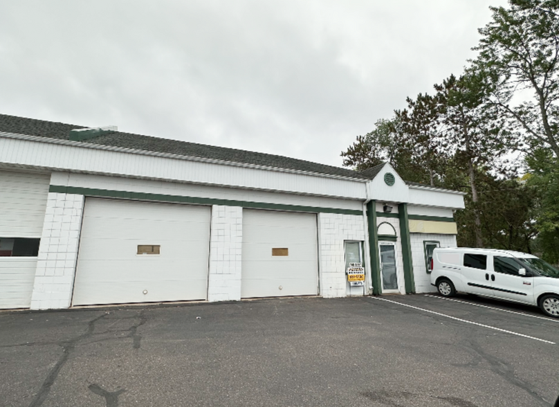 3407 E Hamilton Ave, Eau Claire, WI for lease - Building Photo - Image 1 of 3