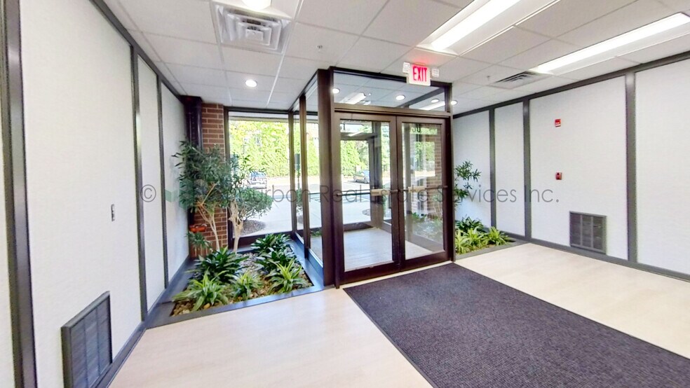2001 Spring Road Suite 700 Oak Brook Il 60523 1550 Spring Rd, Oak Brook, IL 60523 - 1550 Spring | LoopNet
