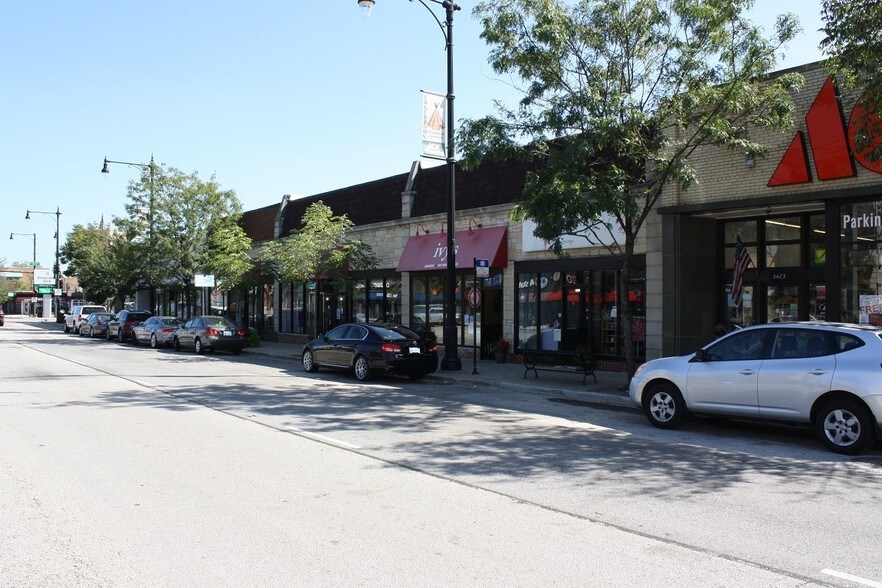 5409 W Devon Ave, Chicago, IL for sale - Building Photo - Image 1 of 1