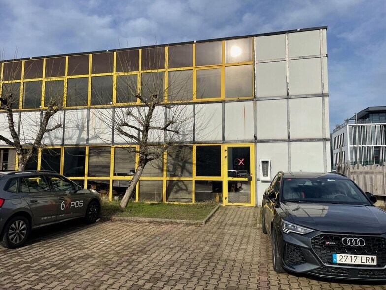 Office in Mérignac for sale - Building Photo - Image 2 of 8