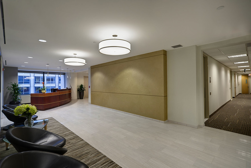 2 Wisconsin Cir, Chevy Chase, MD for lease - Lobby - Image 1 of 9