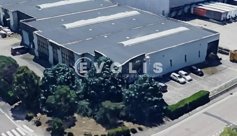 Industrial in Genas for lease Building Photo- Image 1 of 21