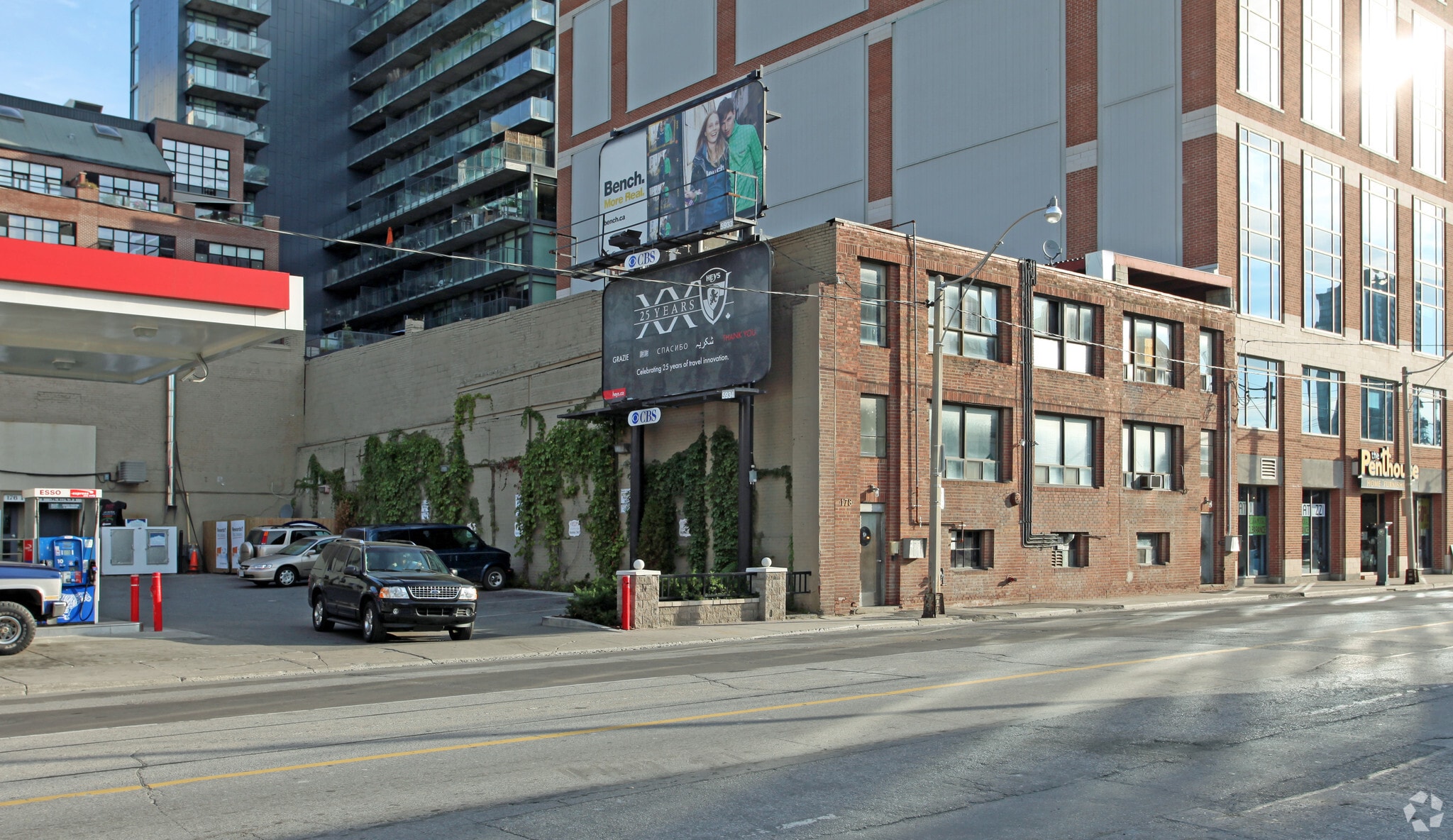 178 Front St E, Toronto, ON for sale Primary Photo- Image 1 of 1