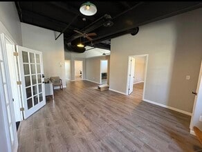 300 W Jennings St, Newburgh, IN for lease Building Photo- Image 1 of 7