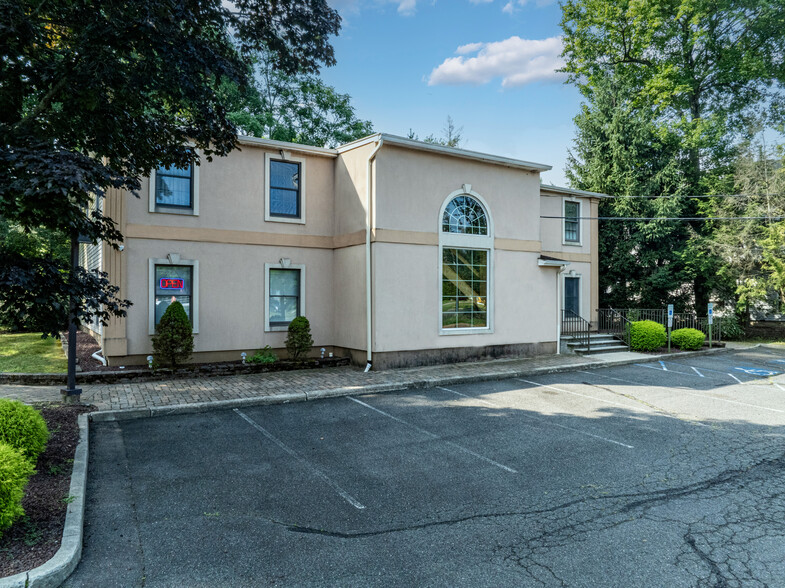 1562 Route 130, North Brunswick, NJ for sale - Building Photo - Image 2 of 8