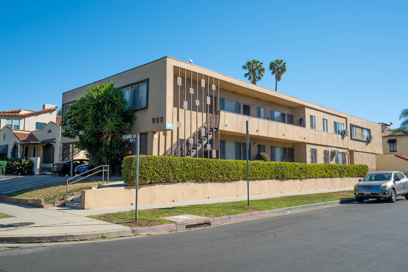 500 N Sycamore Ave, Los Angeles, CA 90036 | LoopNet