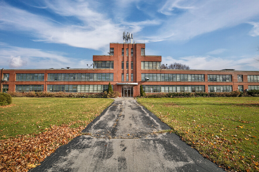 203 Eggert Rd, Buffalo, NY for sale - Building Photo - Image 2 of 57