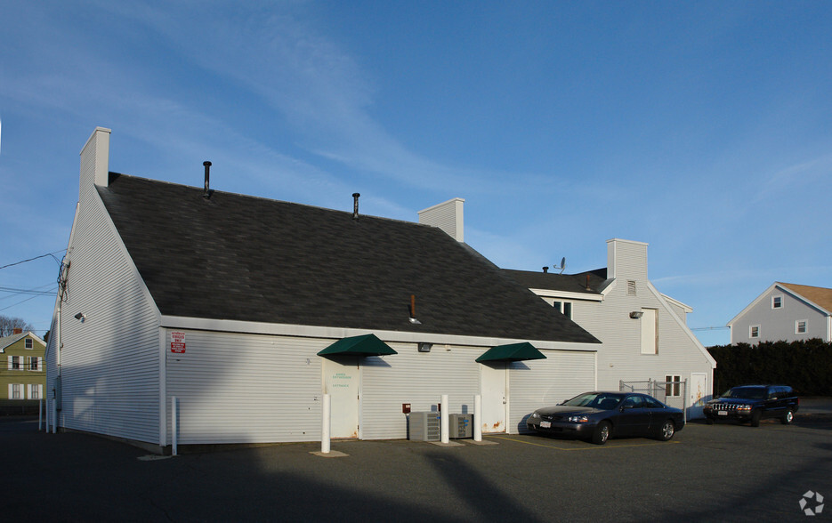 47-49 Central St, Peabody, MA for lease - Building Photo - Image 3 of 4