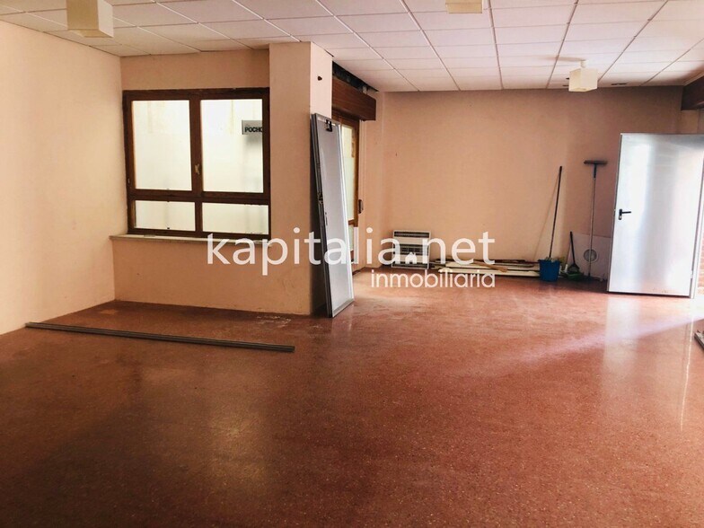 Retail in Banyeres de Mariola, Alicante for sale - Building Photo - Image 2 of 13