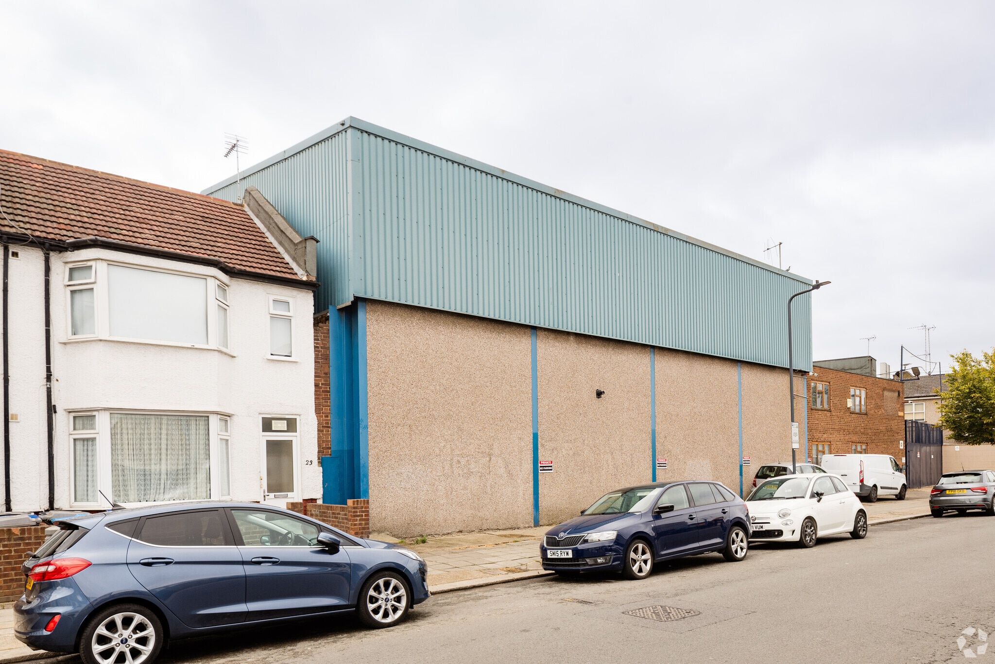 23 Colin Rd, London for sale Primary Photo- Image 1 of 3