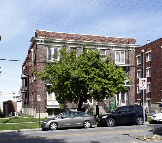 130 S 300 E, Salt Lake City, UT for sale - Primary Photo - Image 1 of 6