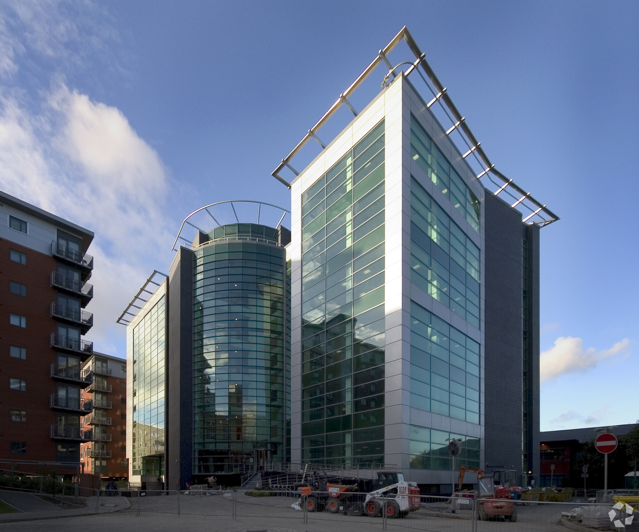 2 City Walk, Leeds for lease Building Photo- Image 1 of 22