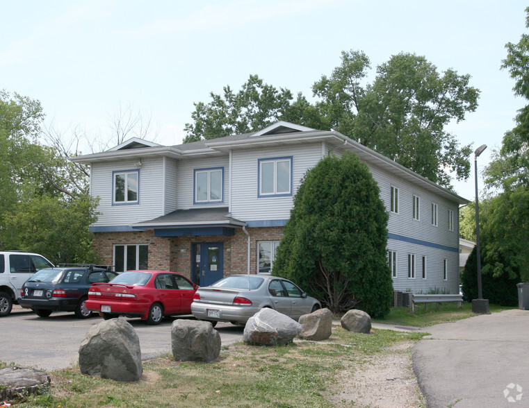 2000 Fordem Ave, Madison, WI for lease - Primary Photo - Image 1 of 1