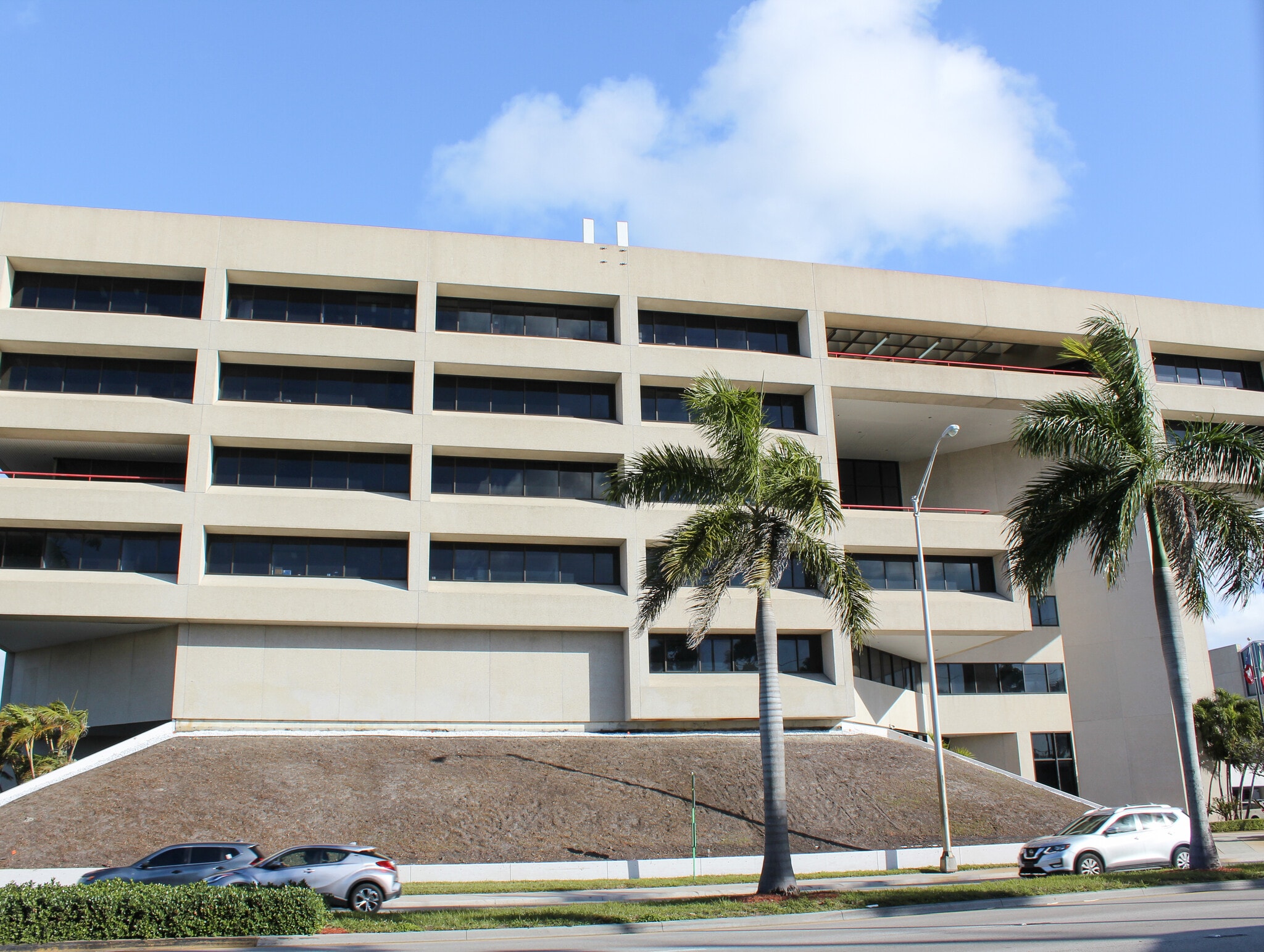 6355 NW 36th St, Miami, FL for lease Building Photo- Image 1 of 2