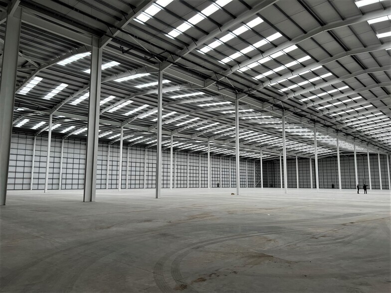 North Rd, Ellesmere Port for lease - Building Photo - Image 1 of 2