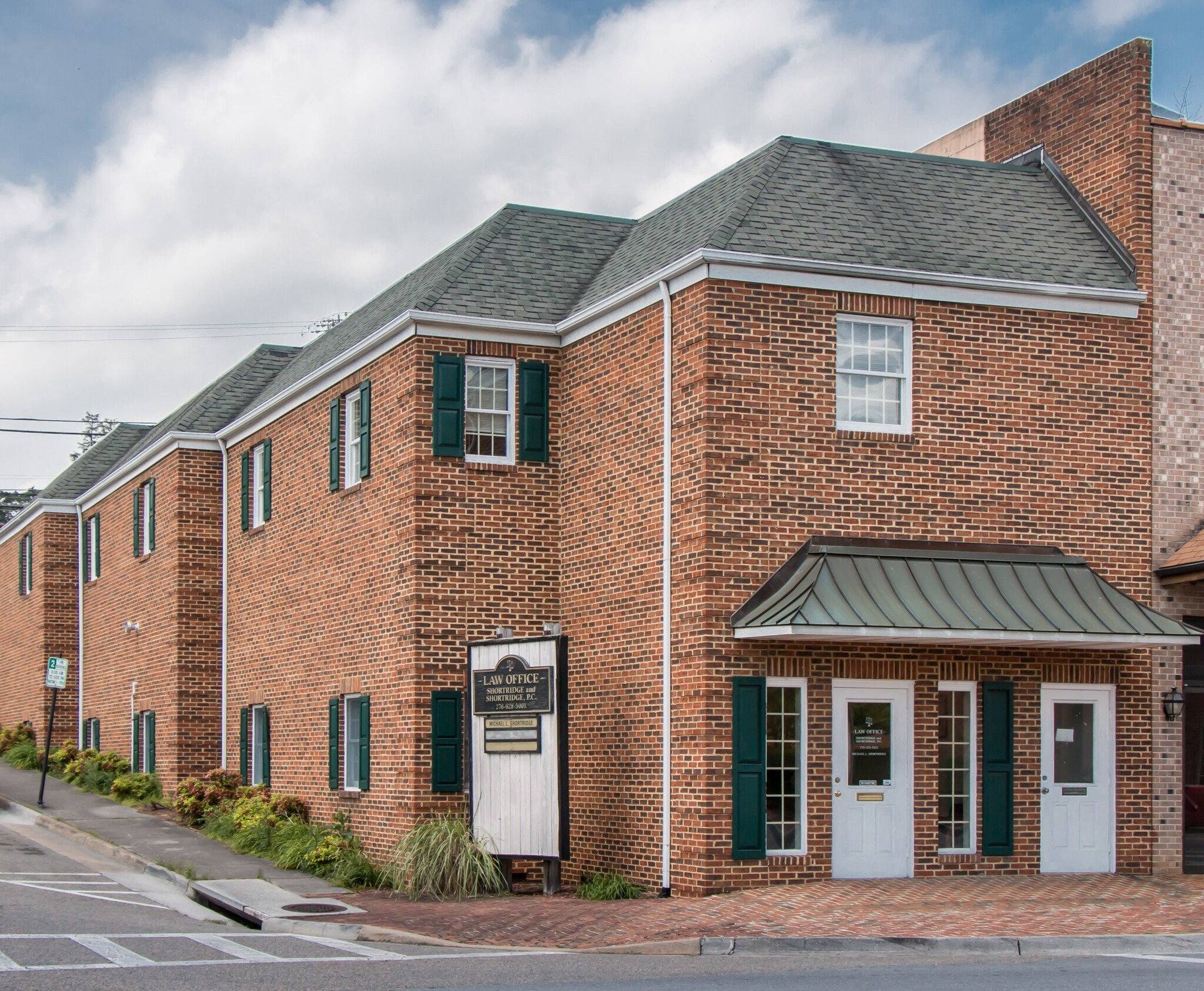 329 W Main St, Abingdon, VA for sale Primary Photo- Image 1 of 1