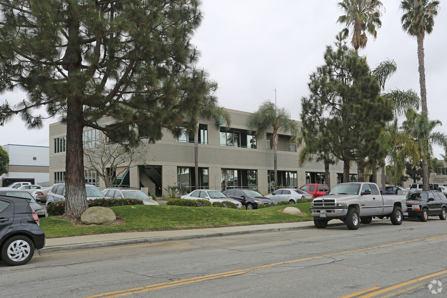 1650 Palma Dr, Ventura, CA for lease - Building Photo - Image 3 of 17