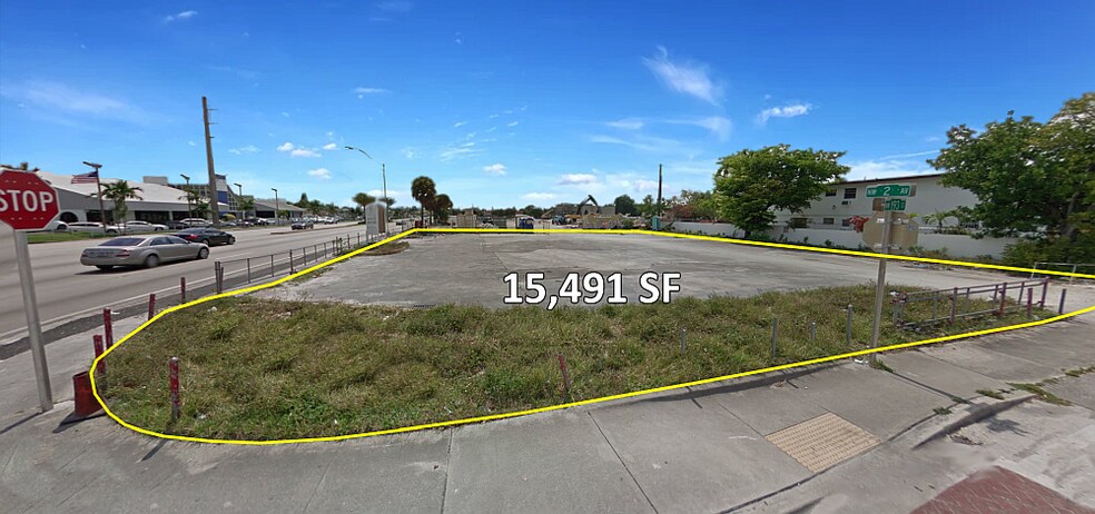 19250 NW 2nd Ave, Miami, FL for sale - Primary Photo - Image 1 of 11