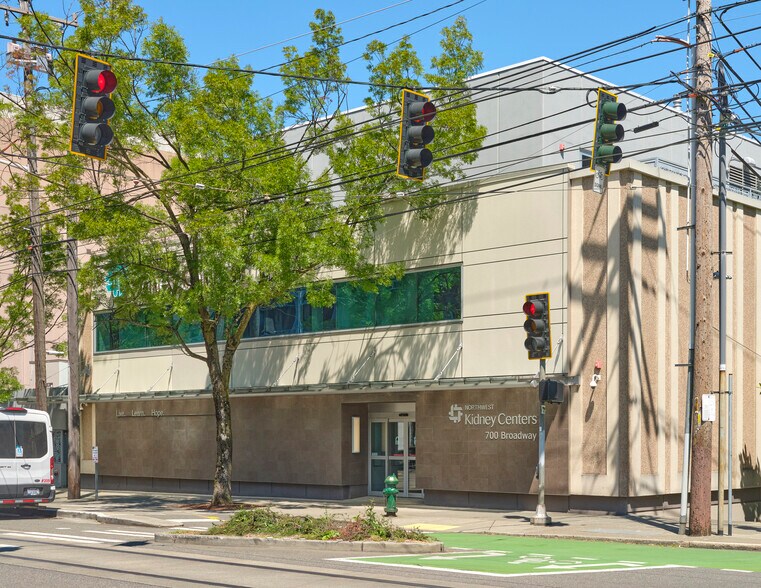 700 Broadway, Seattle, WA for lease - Building Photo - Image 2 of 7