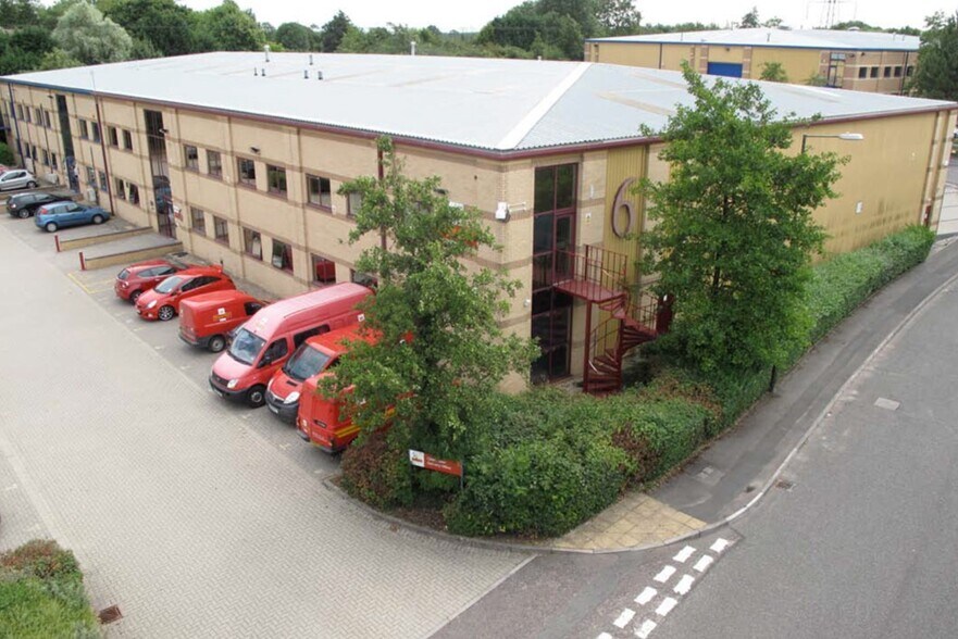 Love Ln, Cirencester for sale - Primary Photo - Image 1 of 1