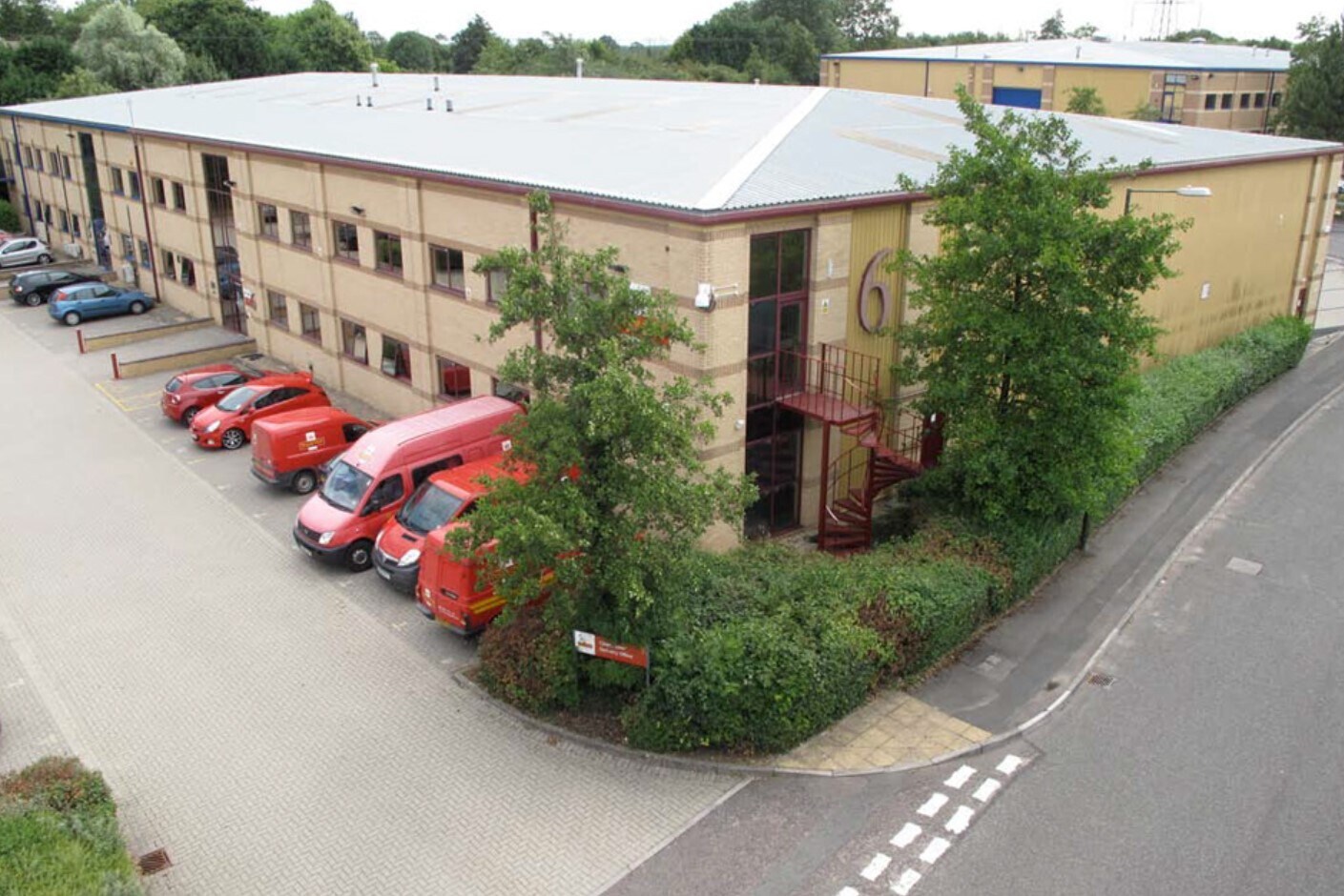 Love Ln, Cirencester for sale Primary Photo- Image 1 of 1