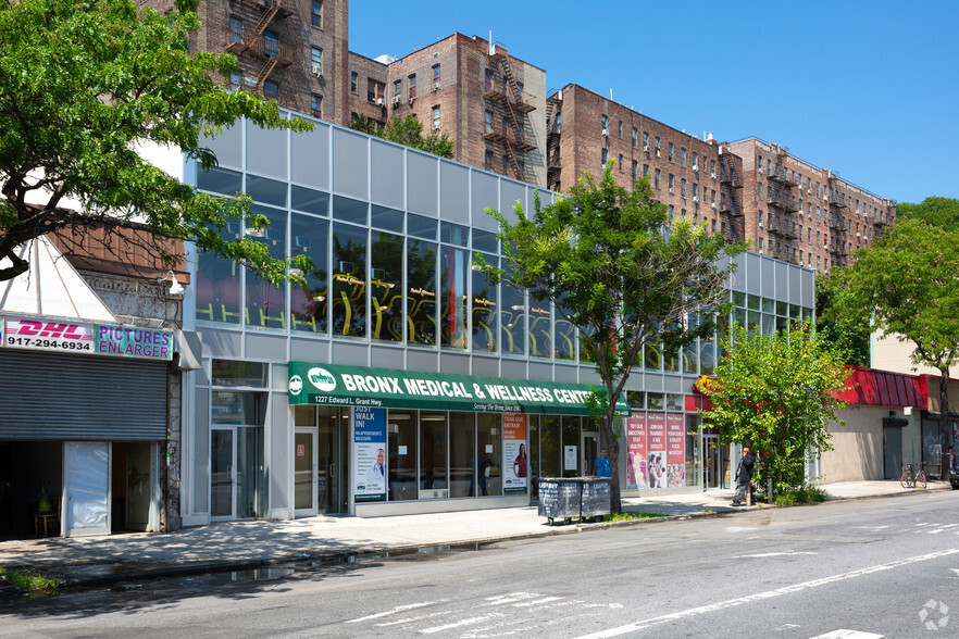 1231 Edward L Grant Hwy, Bronx, NY for sale - Primary Photo - Image 1 of 1