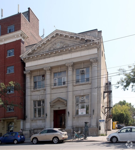 491 College St, Toronto, ON for lease - Building Photo - Image 3 of 9