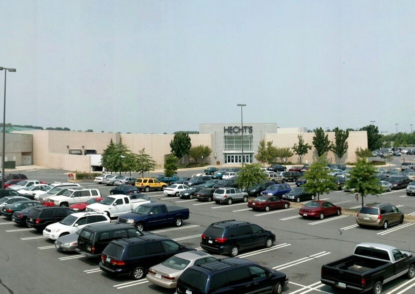8290 Sudley Rd, Manassas, VA for sale - Building Photo - Image 3 of 3