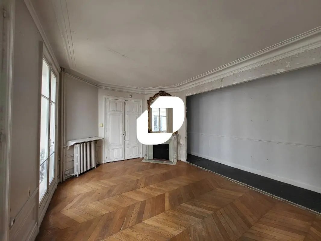 Office in Paris for lease Building Photo- Image 1 of 8
