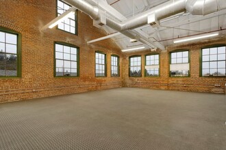 55 NE Farragut St, Portland, OR for lease Interior Photo- Image 1 of 21